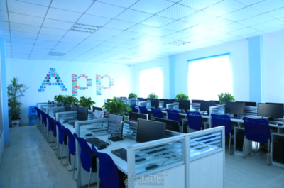 从零基础到软件开发高手 江西新华电脑助力实现梦想